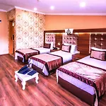 Montagna Hera Taksim 3*