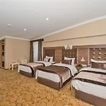 Montagna Hera Taksim Hotel