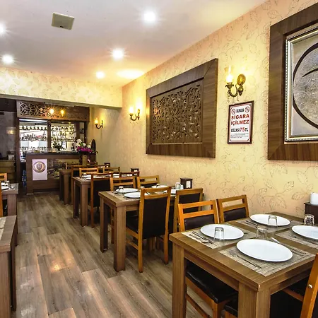 Montagna Hera Taksim Otel