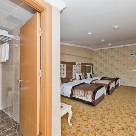 Otel Montagna Hera Taksim 3*