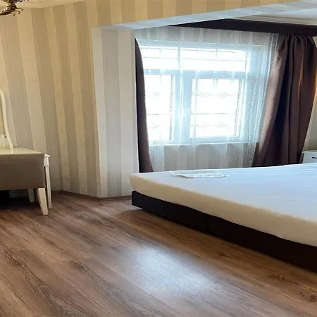 Montagna Hera Taksim 3*