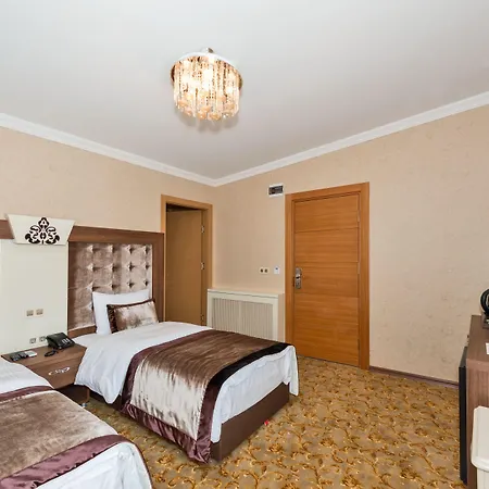 Montagna Hera Taksim 3* اسطنبول