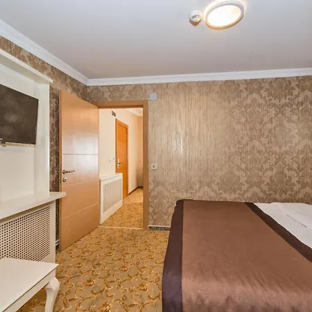 Otel Montagna Hera Taksim 3*