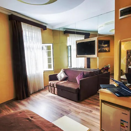 Montagna Hera Taksim Отель 3*