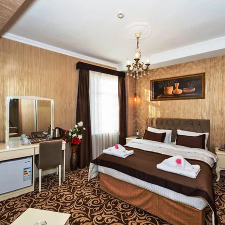 Montagna Hera Taksim Отель