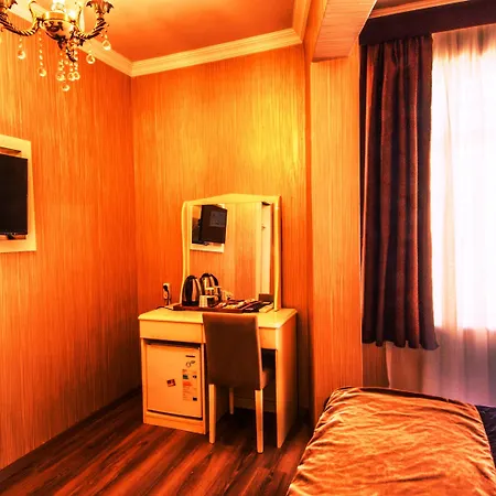 Отель Montagna Hera Taksim 3*