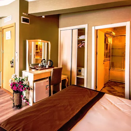 Montagna Hera Taksim Отель 3*