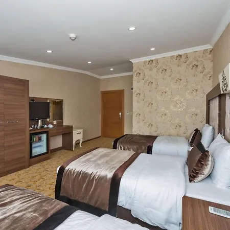 Отель Montagna Hera Taksim Стамбул